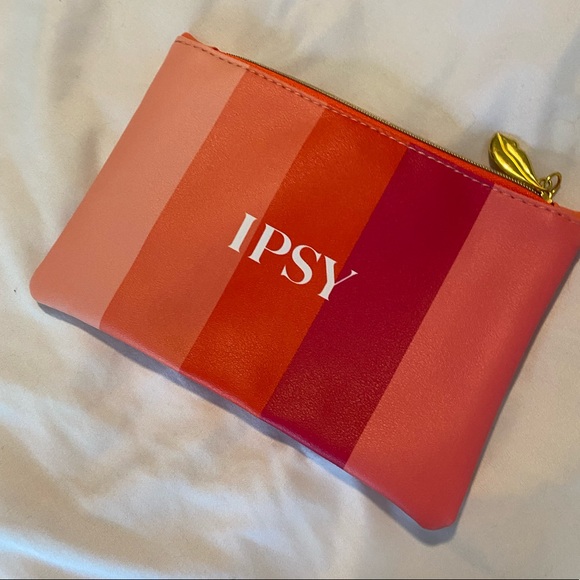 *5/$10 Small Ipsy Bag - Picture 4 of 4